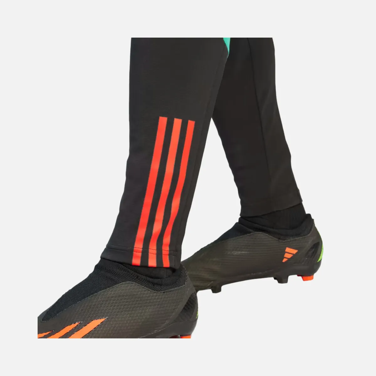 Adidas Manchester Unnited Tiro 23 Men's Football Pant -Black