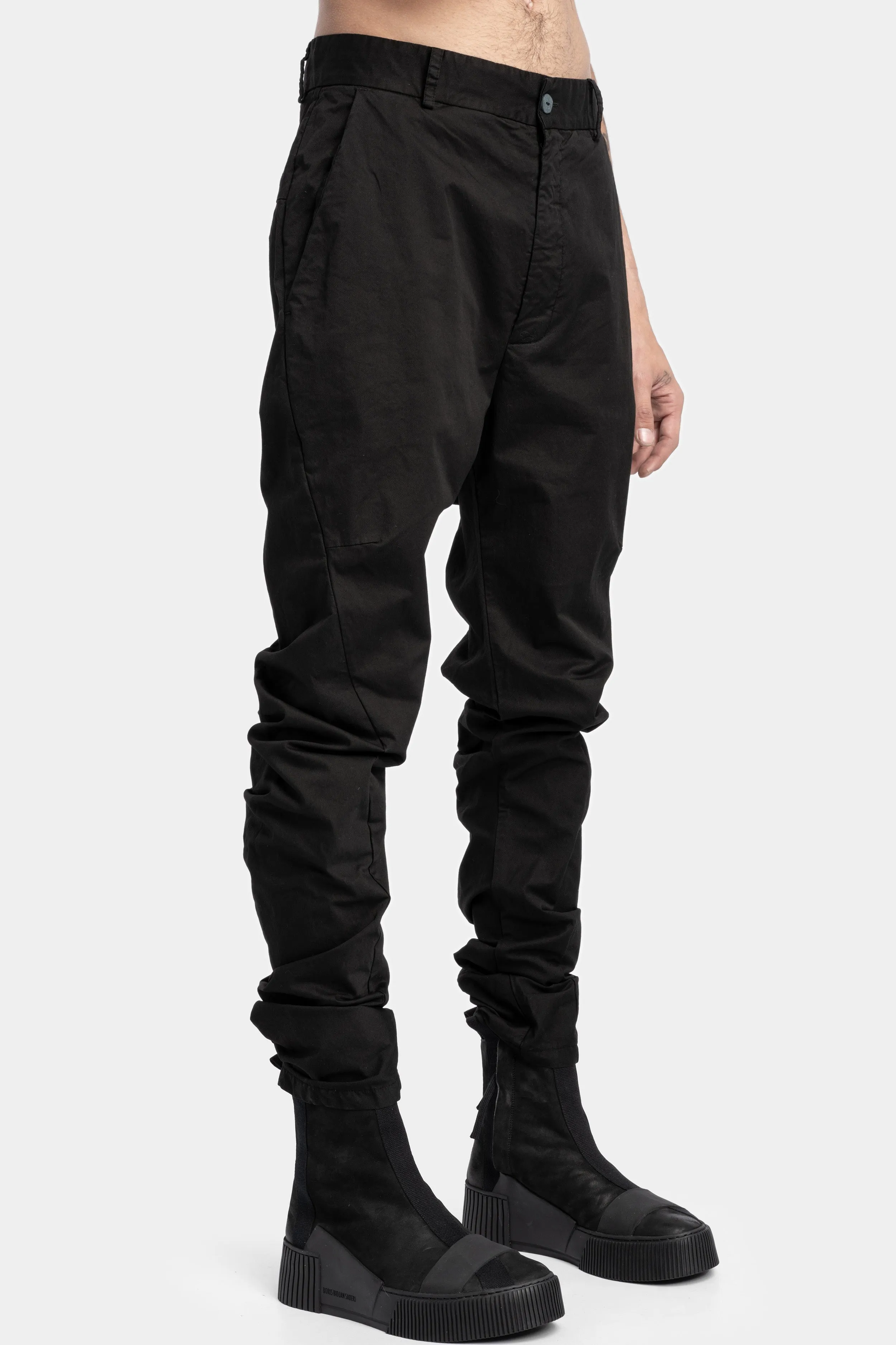 Mens Anatomical Lightweight Black Trousers with Comfortable Fit and Breathable Fabric