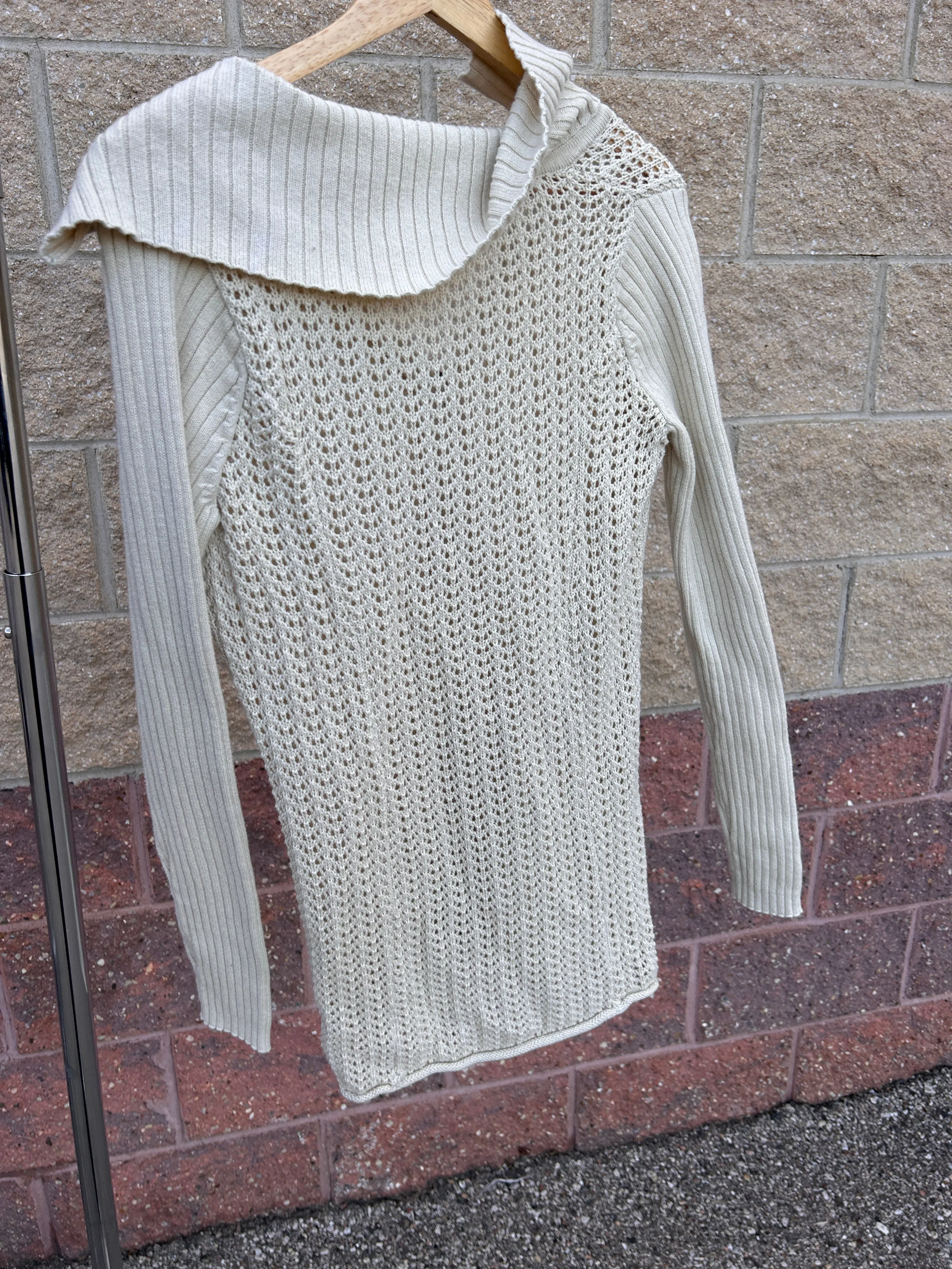 Athleta Sweater Size Small