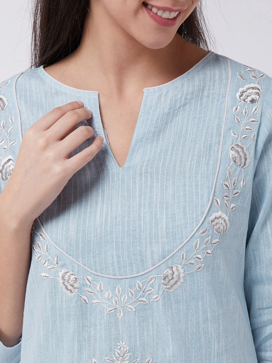 Chambray Embroidered Quarter Sleeves Kurta