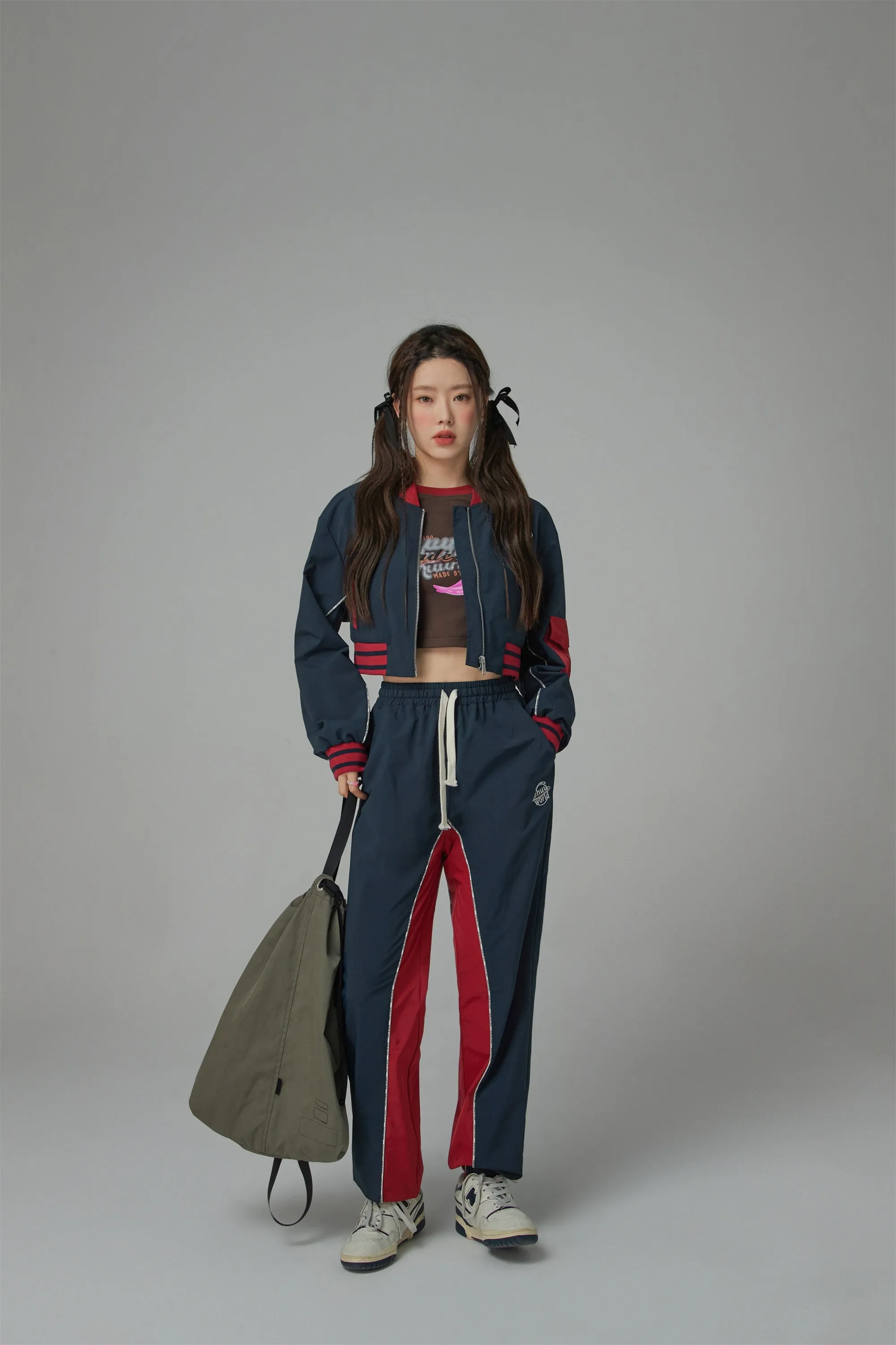 Chuu World Logo Jogger Pants