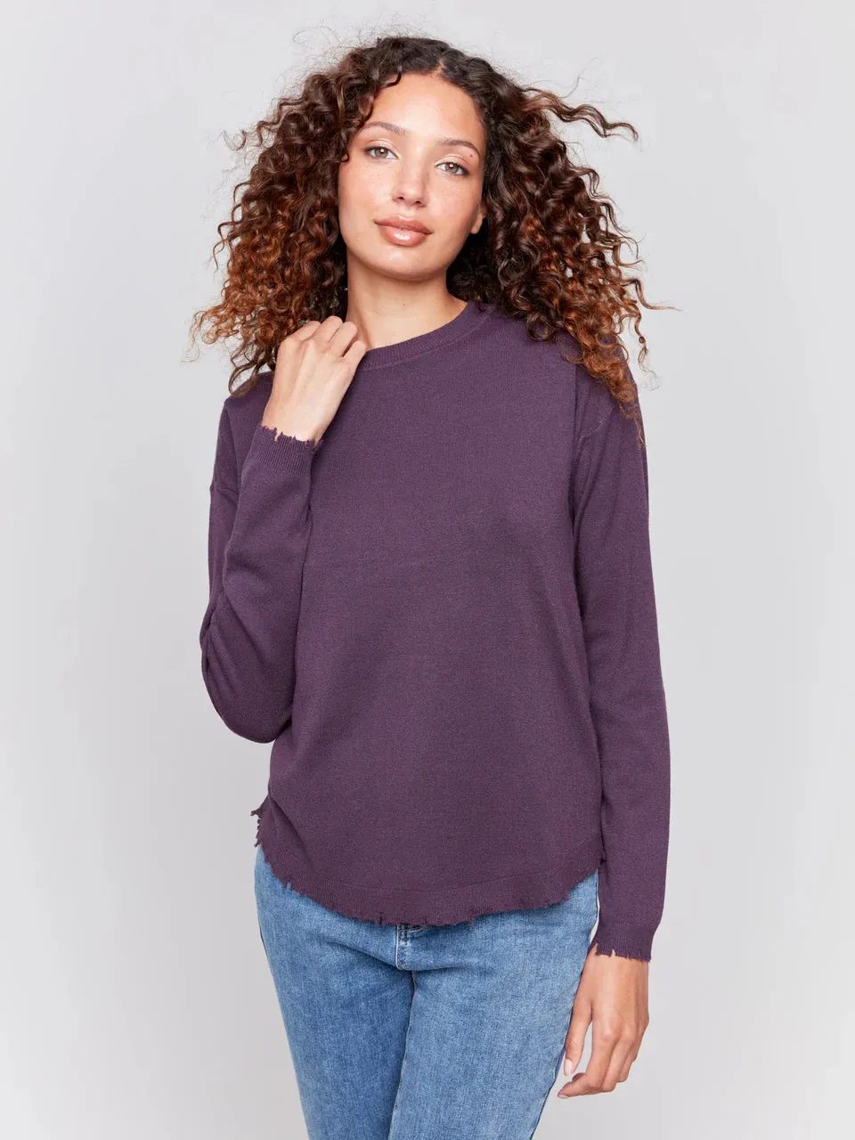 FRAYED EDGE HEM SWEATER