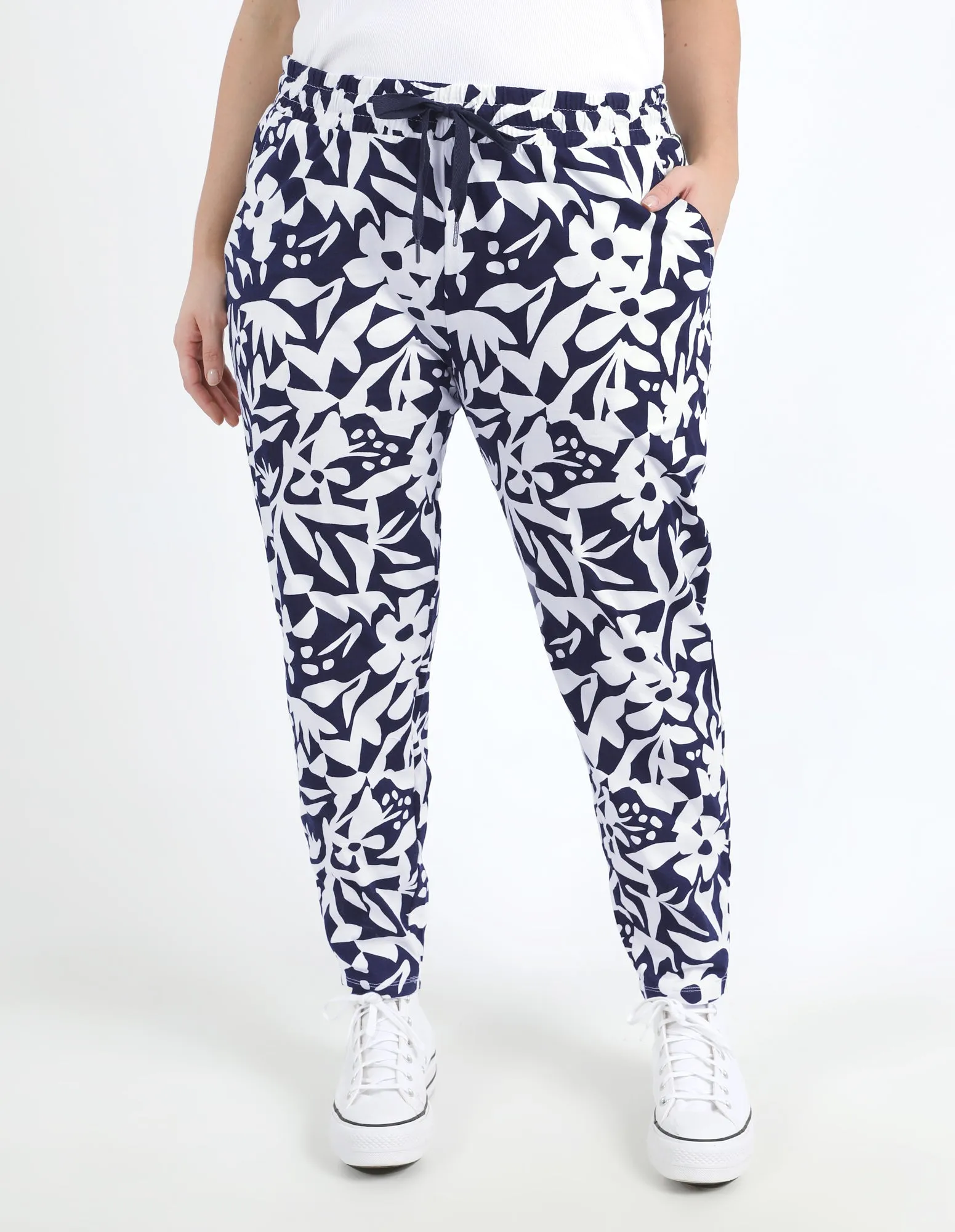 Stencil Floral Pant Naval Blue Floral